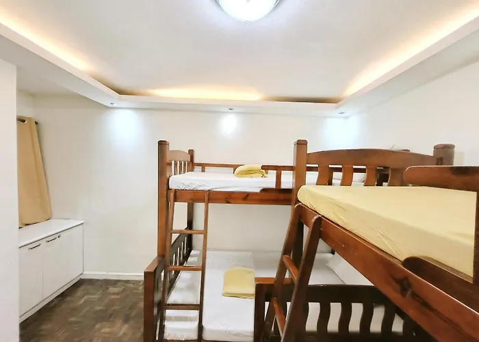Golden Queen Suites